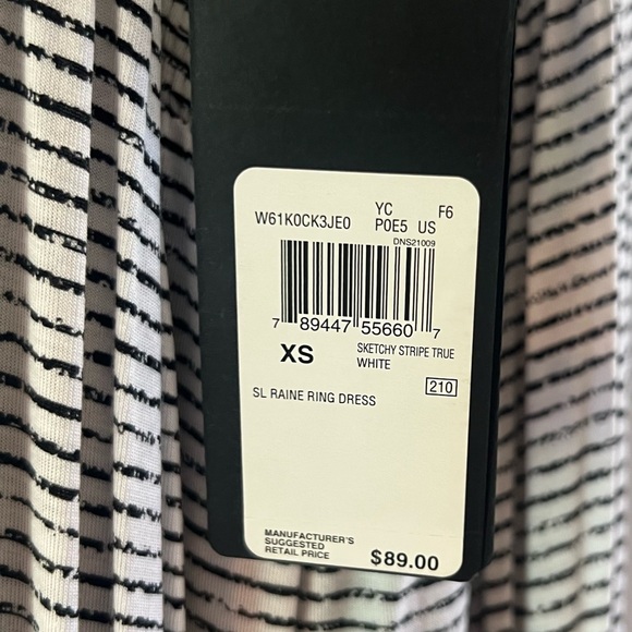 NWT GUESS Black & White Maxi Dress- X Small - Picture 4 of 6